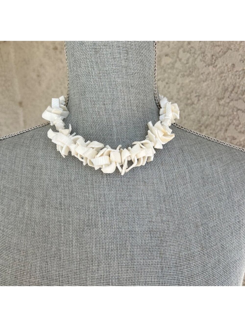VTG Authentic Hawaiian White Puka Shell Chunky Choker Necklace Mermaidcore Beach